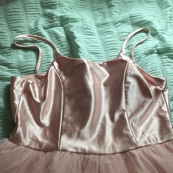 Wild Daisy Girl TuTu back zip up cute and soft top - Picture 2 of 4